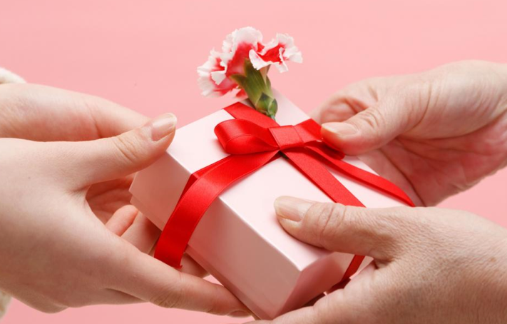 Giving this Holiday Season for Social Good